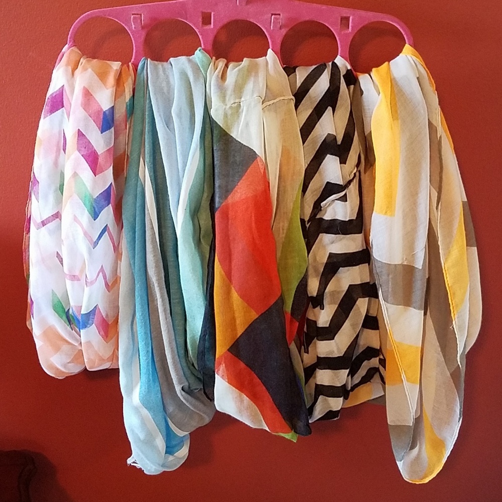 Lot of 5 Infinity Scarves!!!🌷🌼🌻